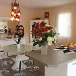 4 Bedroom Amazing In Les Angles 度假居