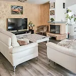 度假居 4 Bedroom Amazing In Les Angles