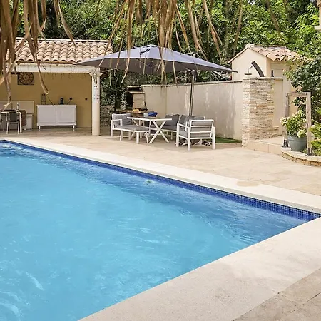 4 Bedroom Amazing In Les Angles *