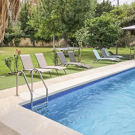 4 Bedroom Amazing In Les Angles * Les Angles (Gard)