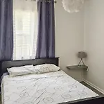 4 Bedroom Amazing In Les Angles بيت للعطل