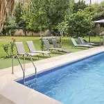 4 Bedroom Amazing In Les Angles * Les Angles (Gard)