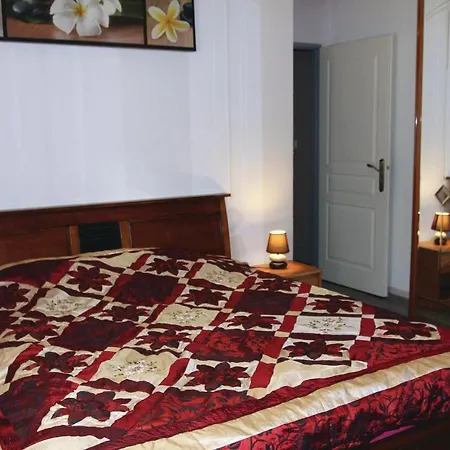 4 Bedroom Amazing In Les Angles Les Angles (Gard)