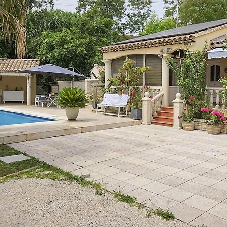 4 Bedroom Amazing In Les Angles Casa vacanze Les Angles (Gard)